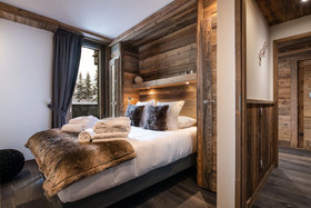 Yellowstone Lodge