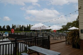 The Quays - A Greene King Pub & Carvery Pub