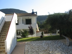 Paradise Inn