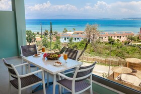 Robolla Beach Apart Hotel