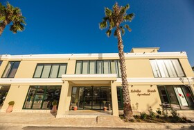 Robolla Beach Apart Hotel