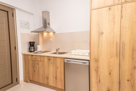 Robolla Beach Apart Hotel