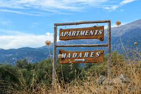 Apartments Madares