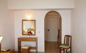 Hotel Limanaki