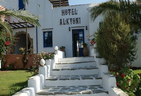Alkyoni Beach Hotel
