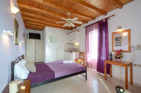 Panormos Hotel Naxos