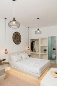 Adama's Suites Naxos
