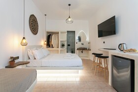 Adama's Suites Naxos