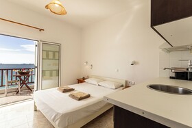 Petalides Apartments