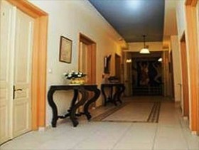 Avra Hotel