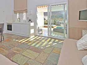 Tinos Blend Suites