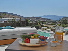 Tinos Blend Suites
