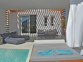 Tinos Blend Suites
