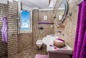 Frido Luxury Villa & Spa