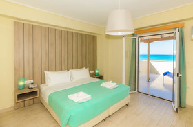 Iakinthos Tsilivi Beach