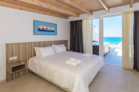 Iakinthos Tsilivi Beach