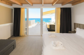 Iakinthos Tsilivi Beach