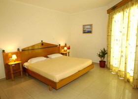 Plaza Pallas Hotel