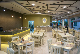 Plaza Pallas Hotel