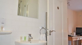 Baggot Court Townhouse