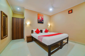 Golden Pearl By OYO Rooms