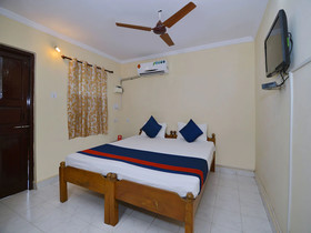 Traveller Guest House By OYO Rooms