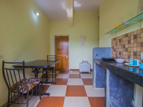 Edwin Sunset Palms by OYO Rooms