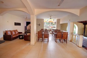 Rahi Coral Beach Resort