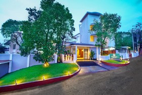 Amoravida by 7 Apple Resorts