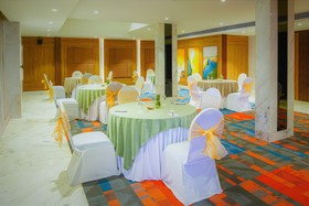 Amoravida by 7 Apple Resorts