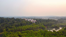 Amoravida by 7 Apple Resorts