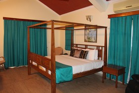 Aguada Anchorage - The Villa Resort