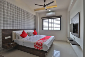 Dev Orchid By OYO Rooms
