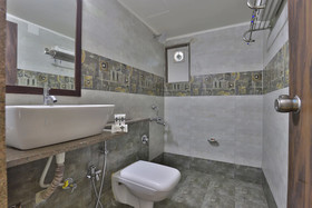 Dev Orchid By OYO Rooms