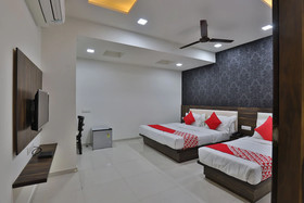 Dev Orchid By OYO Rooms