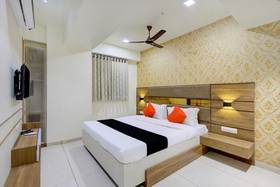 FabHotel Bharosa Inn