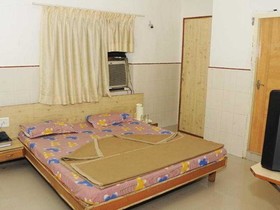 Hotel Neelkanth Bliss