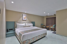 Hotel Serenity