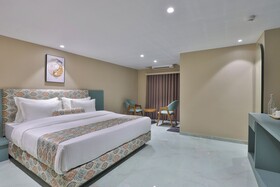 Hotel Serenity