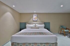 Hotel Serenity