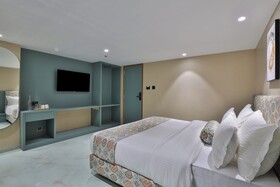 Hotel Serenity