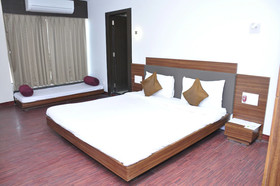 Goverdhan Greens Resort