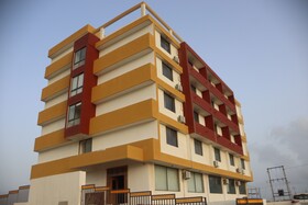 The Sky Comfort Beach Hotel