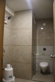 The Sky Comfort Beach Hotel