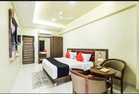 Hotel Shiv Palace