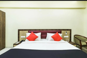 Hotel Shiv Palace