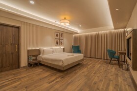 Phoenix Resort