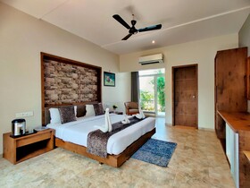 Lion Signature Family Resort