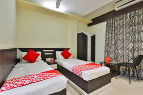 Hotel Mansi Sherotene By OYO Rooms