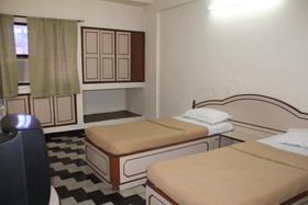 Hotel Royale Inn
